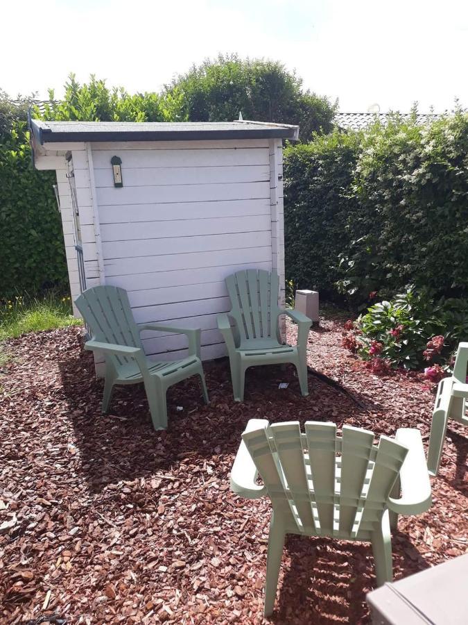 Luxueuze Stacaravan In Bredene Met Eigen Terras En Tuintje Exterior photo